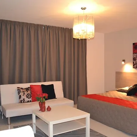 Marianna And Marianna Annex Hotel 3*