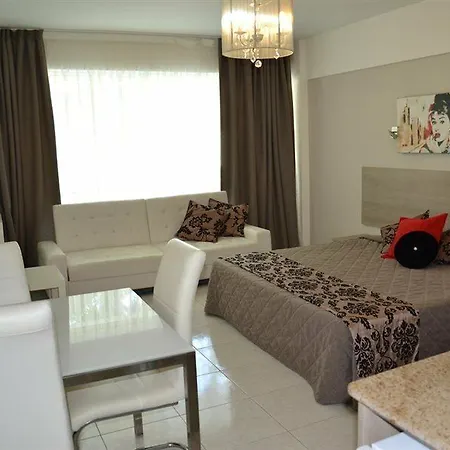 Marianna And Marianna Annex Hotel 3*